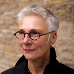 Dr. Regina Bäumer Dr. Regina Bäumer